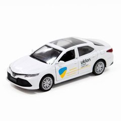 Машинка металлическая "Toyota Camry Uklon" (белый) TechnoDrive